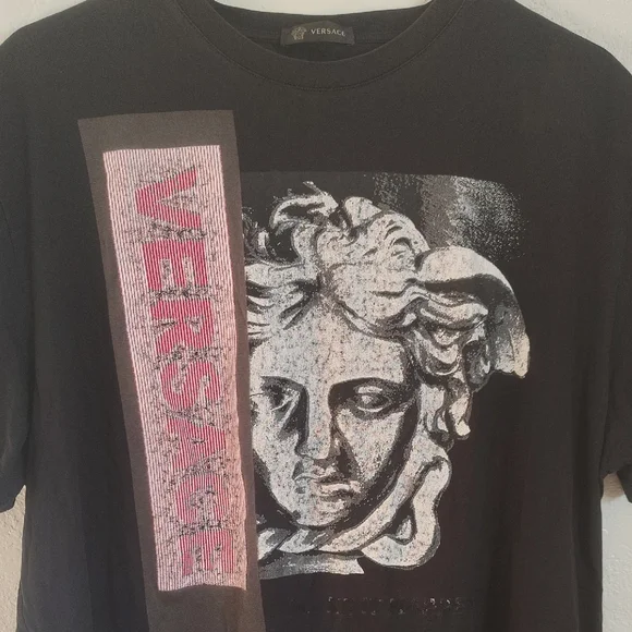 Versace Medusa Graphic T-shirt - Picture 2 of 11